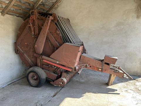 Hesston 5700 körbálázó eladó Hesston 5700 körbálázó eladó