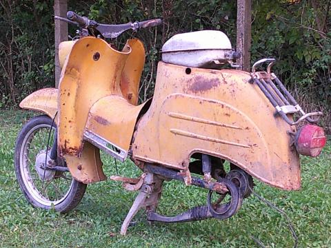 Simson KR 51/2N Schwalbe, 1983-as csupasz főváz eladó Simson KR 51/2N Schwalbe, 1983-as csupasz főváz eladó