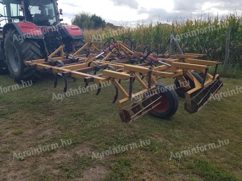 4,2 m-es rugóskapa 70x12 mm-es Hercules kapákkal eladó