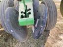 John Deere 1750
