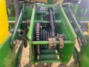 John Deere 1750