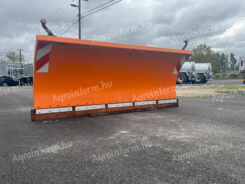 Fliegl 2,5 m-es hótoló