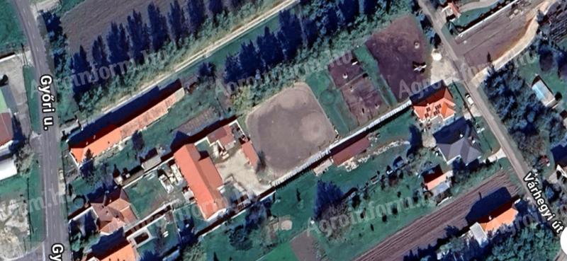 Mezőgazdasági ingatlan eladó Tényőn, lovasudvar, gazdasági és lakóépület