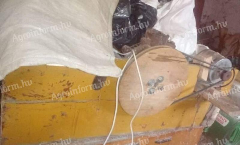 Elektromos kukorica morzsoló ládával eladó