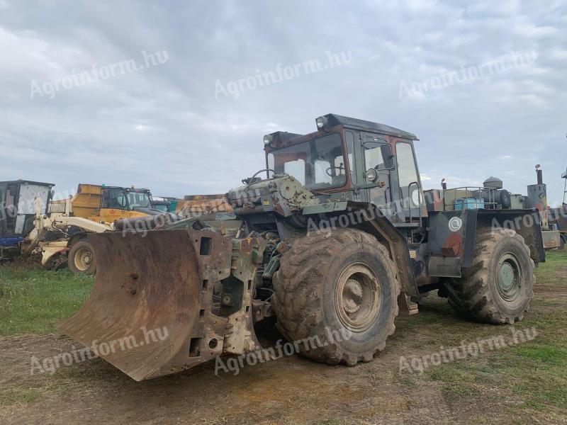 Zettelmeyer ZD3000 katonai gumikerekes dózer eladó
