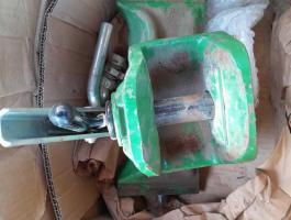 SAUERMANN John Deere pótkocsi vonófej