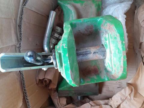 SAUERMANN John Deere pótkocsi vonófej SAUERMANN John Deere pótkocsi vonófej