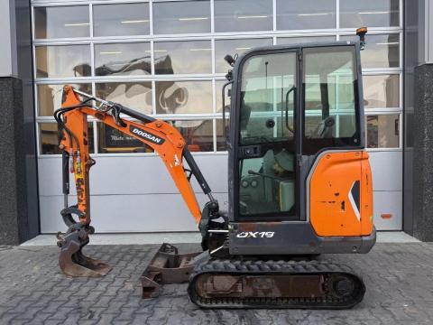 Doosan DX19 / 2015 / 5.724 üzemóra / Lízing 20%-tól Doosan DX19 / 2015 / 5.724 üzemóra / Lízing 20%-tól