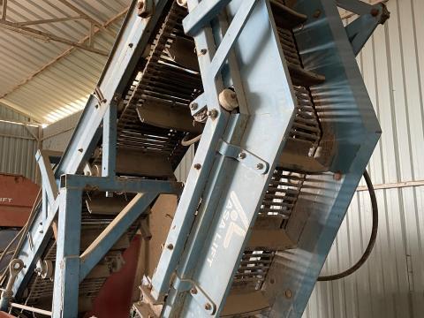 ASA-LIFT sárgarépa betakarító CM-100 E eladó ASA-LIFT sárgarépa betakarító CM-100 E eladó