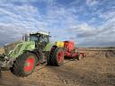 Vetés bérmunkában Fendt 826 traktorral és Vaderstad Rapid 600 S vetőgéppel