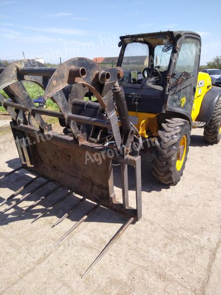 JCB 527-55 kitológémes rakodógép eladó