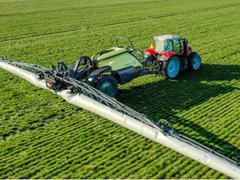 Hardi AEON Centura Line 4200/24 Twin Force 3.1 vontatott szántóföldi permetező