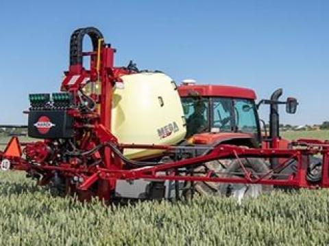 Hardi Mega 1800/18 PRO függesztett szántóföldi permetezőgép Hardi Mega 1800/18 PRO függesztett szántóföldi permetezőgép