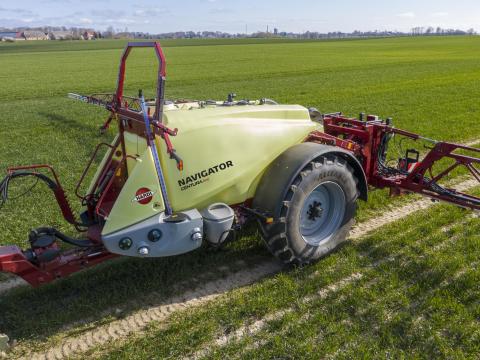 Hardi Navigator 4000/24 DELTA FORCE DDZ szántóföldi vontatott permetező eladó Hardi Navigator 4000/24 DELTA FORCE DDZ szántóföldi vontatott permetező eladó