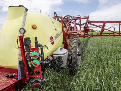 Hardi Ranger 2500/21 EAGLE vontatott szántóföldi permetezőgép Hardi Ranger 2500/21 EAGLE vontatott szántóföldi permetezőgép