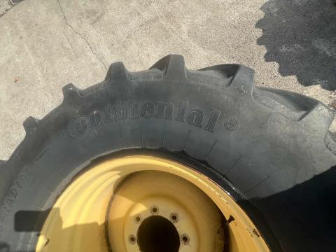 New Holland TX első kerék, 8 csavaros, 650/75 R32 méretben