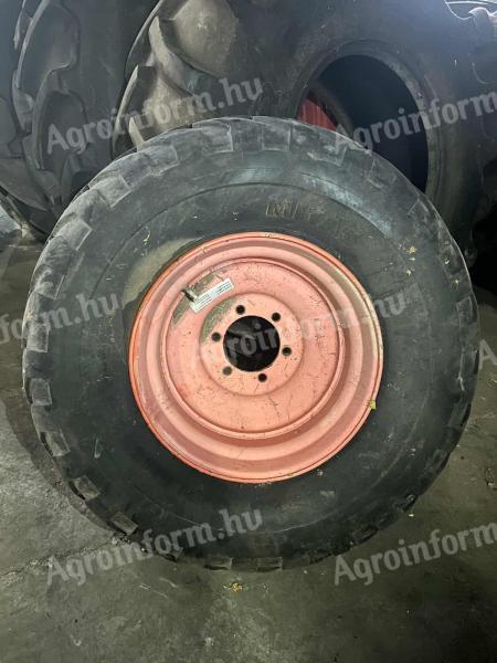 14.00x22.5 felni + 500/60-22,5 gumi