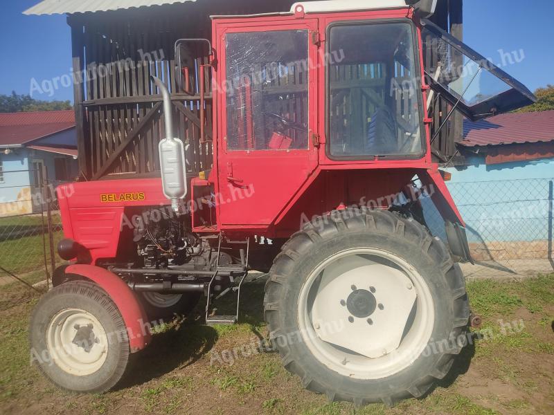 T 25-s traktor tárcsa tartozékkal eladó