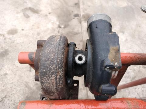 NEW HOLLAND TL 90 A HOLSET turbó kipufogó dobbal NEW HOLLAND TL 90 A HOLSET turbó kipufogó dobbal