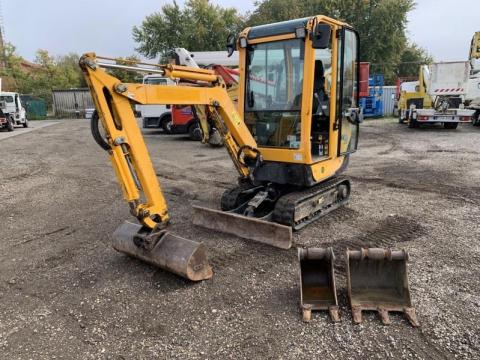 Yanmar SV18, szélesíthető tengellyel – használt, jó állapotú mini kotró eladó Yanmar SV18, szélesíthető tengellyel – használt, jó állapotú mini kotró eladó