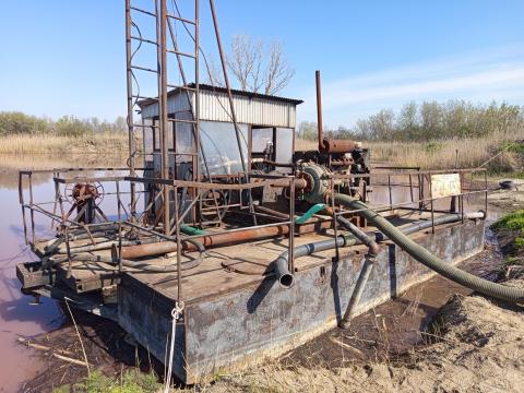 Homokszívó hajó eladó