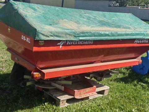 Kverneland DS-XL műtrágyaszóró Kverneland DS-XL műtrágyaszóró