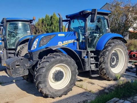 Eladó használt New Holland T7.195S traktor, 2018, 4000 üzemóra Eladó használt New Holland T7.195S traktor, 2018, 4000 üzemóra