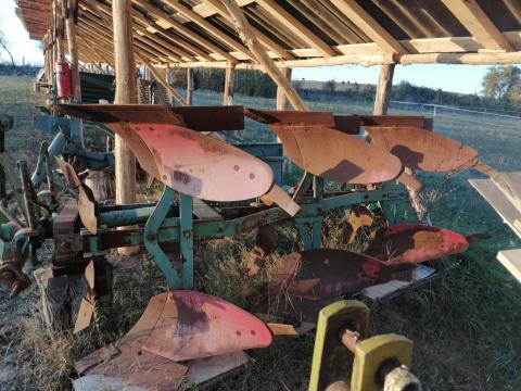 Gassner DDS 630 eke eladó, felújított állapotban MTZ traktorhoz Gassner DDS 630 eke eladó, felújított állapotban MTZ traktorhoz