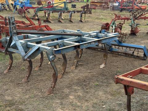 RABEWERK 9 késes grubber (grúber) MTZ kategória Vogel Noot, Rau, Regent