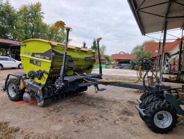 Junkkari T300 direktvetőgép ISOBUS 120 hektárt vetett összesen