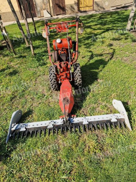 MF70 tartozékokkal eladó