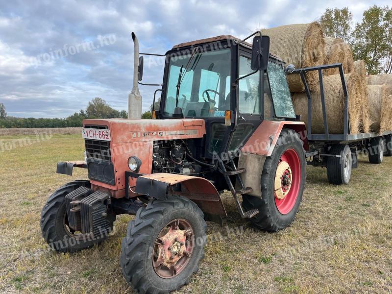 MTZ 82 traktor eladó 1996-os, oldalváltós kivitel, zöld üveges fülkével