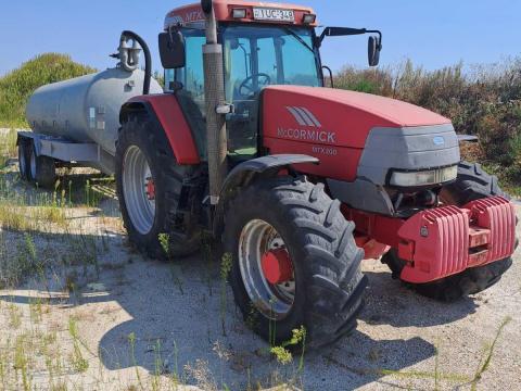 McCormick MTX200 traktor 10 000 literes tartállyal eladó McCormick MTX200 traktor 10 000 literes tartállyal eladó