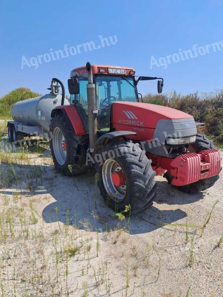 McCormick MTX200 traktor 10 000 literes tartállyal eladó