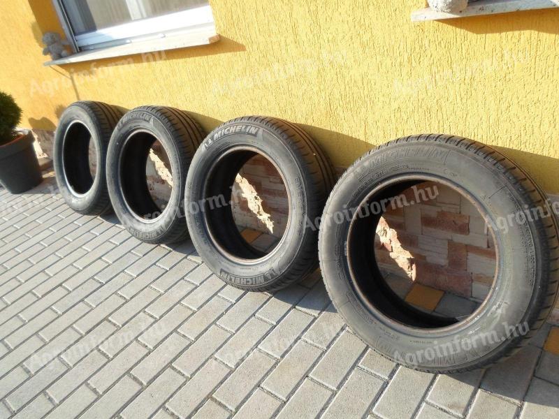 Michelin Energy használt, közepes állapotú nyári gumi, 4 db egyben 40 000 Ft