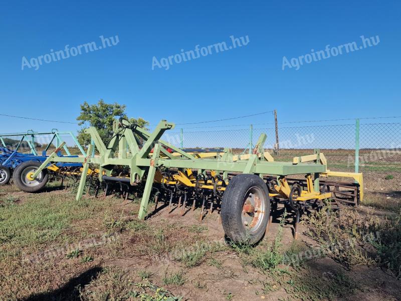 Függesztett, hidraulikusan összecsukható kombinátor eladó