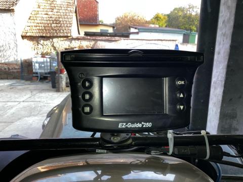 Trimble EZ-Guide 250 sorvezető Trimble EZ-Guide 250 sorvezető