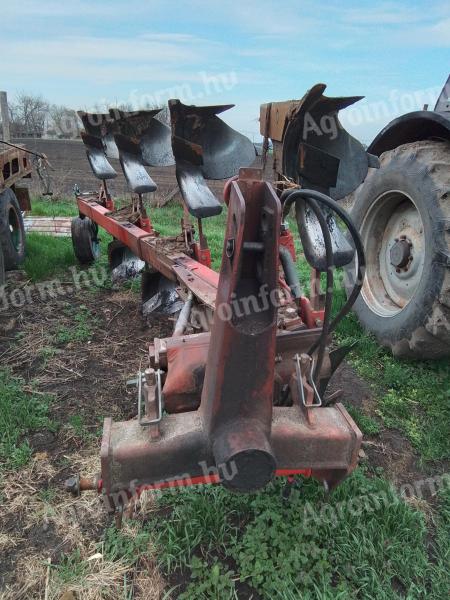 Vogel Noot 1050 váltvaforgatós eke eladó