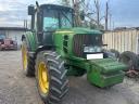 John Deere 6830