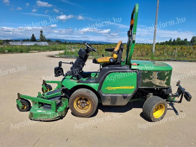 John deere 1435