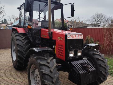 MTZ 892.2 traktor 986 üzemórával, kiváló állapotban, azonnal elvihető MTZ 892.2 traktor 986 üzemórával, kiváló állapotban, azonnal elvihető