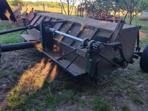 3 m-es vontatott vízszintes tengelyű szárzúzó eladó