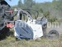 Szárzúzó, mulcsozó, kalapácsos zúzó (hidraulikus oldalkitolás, vízszintes tengelyű) 300-320 cm / Alpha XL Grizzly D - 0 % THM