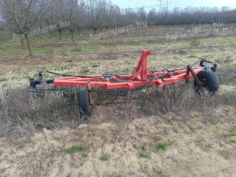 Automata kitérős lúdtalp kapás és késes soralj művelő kultivátor eladó