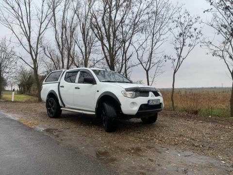 Mitsubishi l200 terepjáró Mitsubishi l200 terepjáró