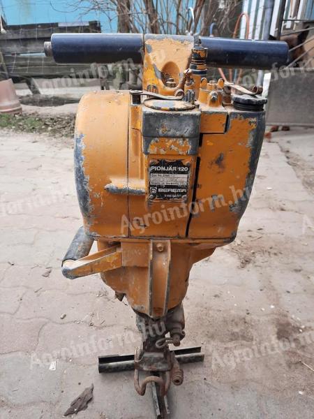 Pionjár 120-as régi svéd bontókalapács hibásan, alkatrésznek eladó