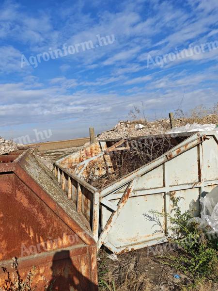 Silós puttonyos felépítmény IFA HW-6011 pótkocsihoz