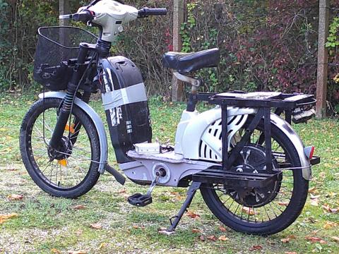 Z-Tech 48V-os javításra szoruló elektromos kerékpár olcsón Z-Tech 48V-os javításra szoruló elektromos kerékpár olcsón