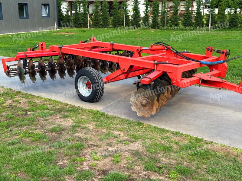 3,2 m-es vontatott V tárcsa