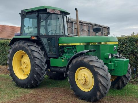 John Deere 3140 légfékes traktor John Deere 3140 légfékes traktor